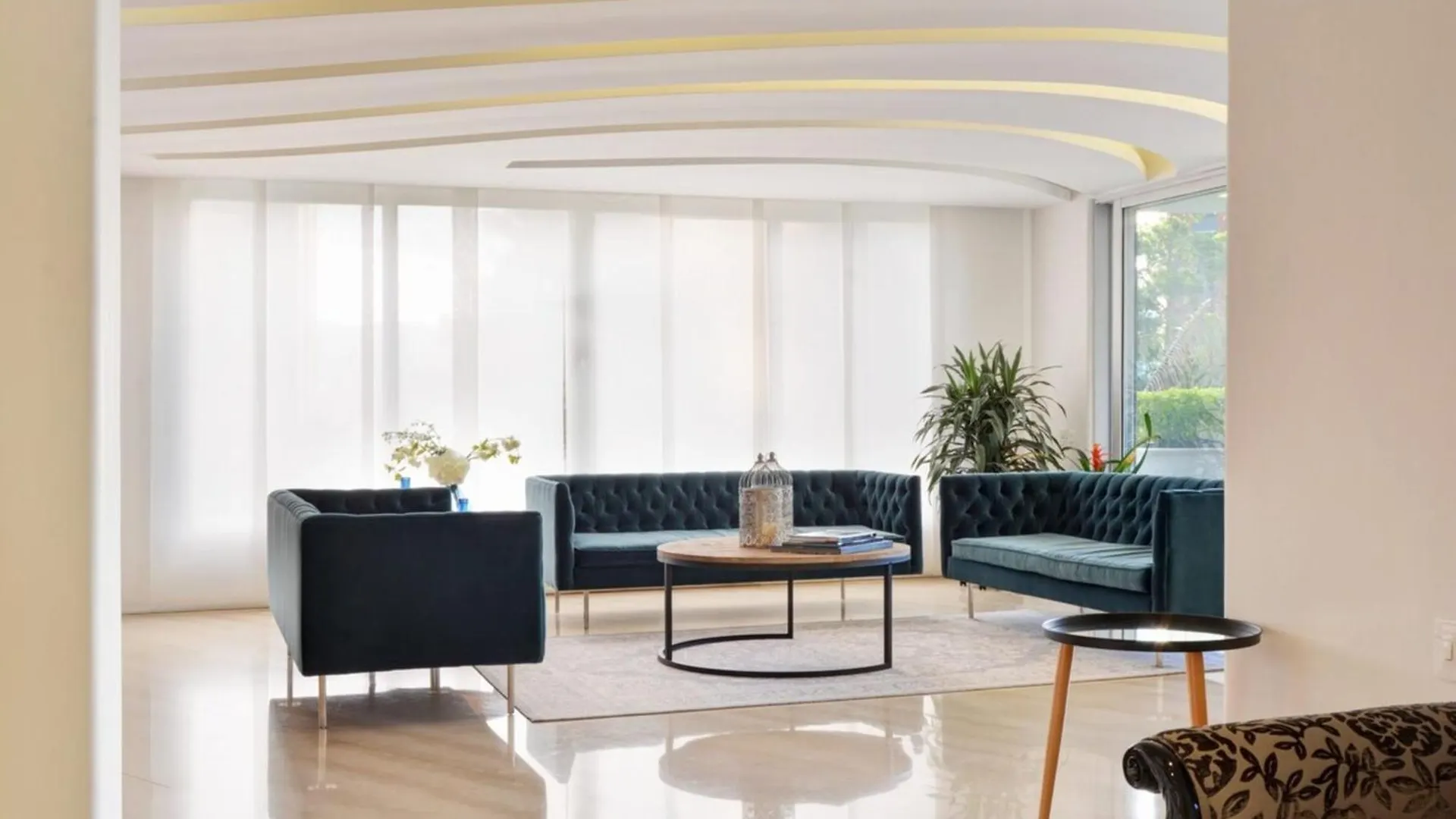 Stunning Luxury Penthouse With Spa And Concierge Medellin Apartment