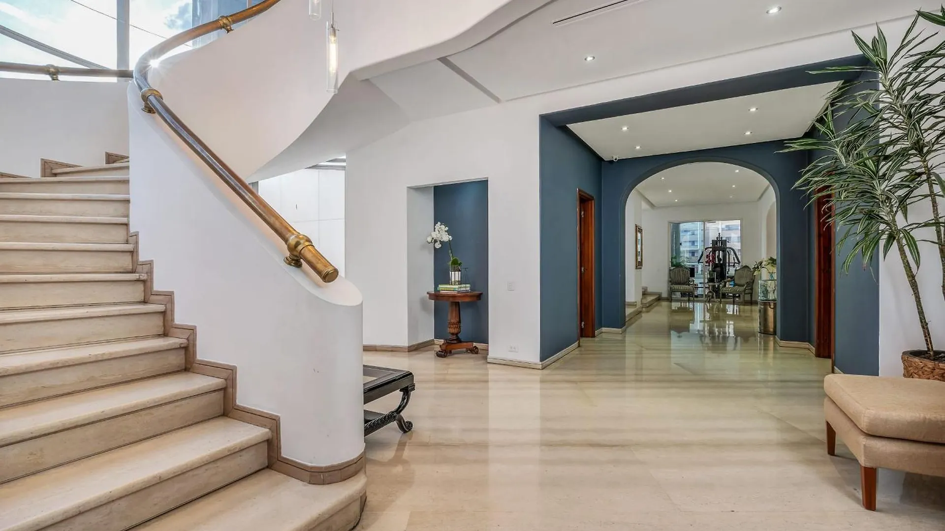 Apartment Stunning Luxury Penthouse With Spa And Concierge Medellin Colombia