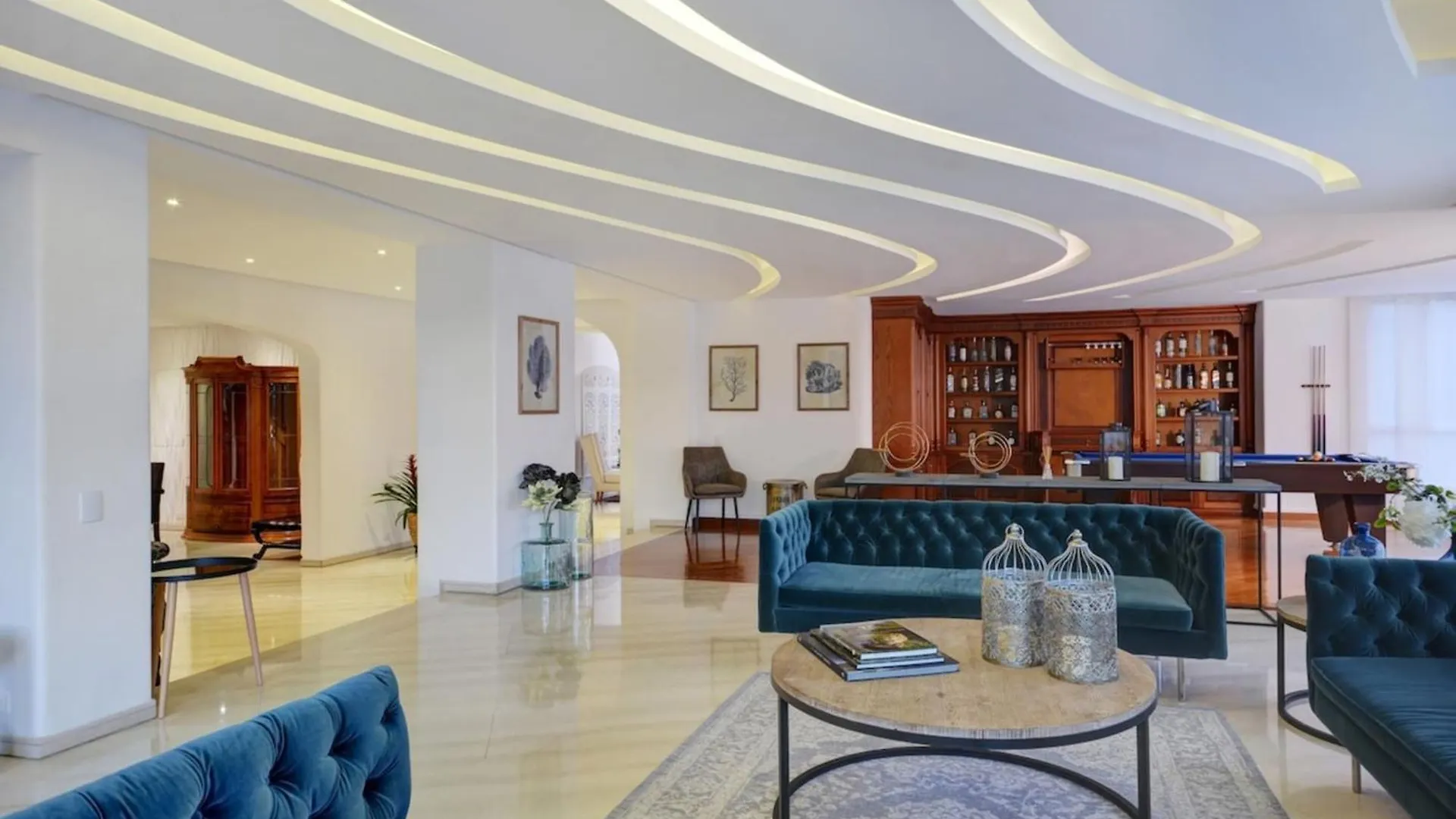 Stunning Luxury Penthouse With Spa And Concierge Medellín 0*,  Kolumbia