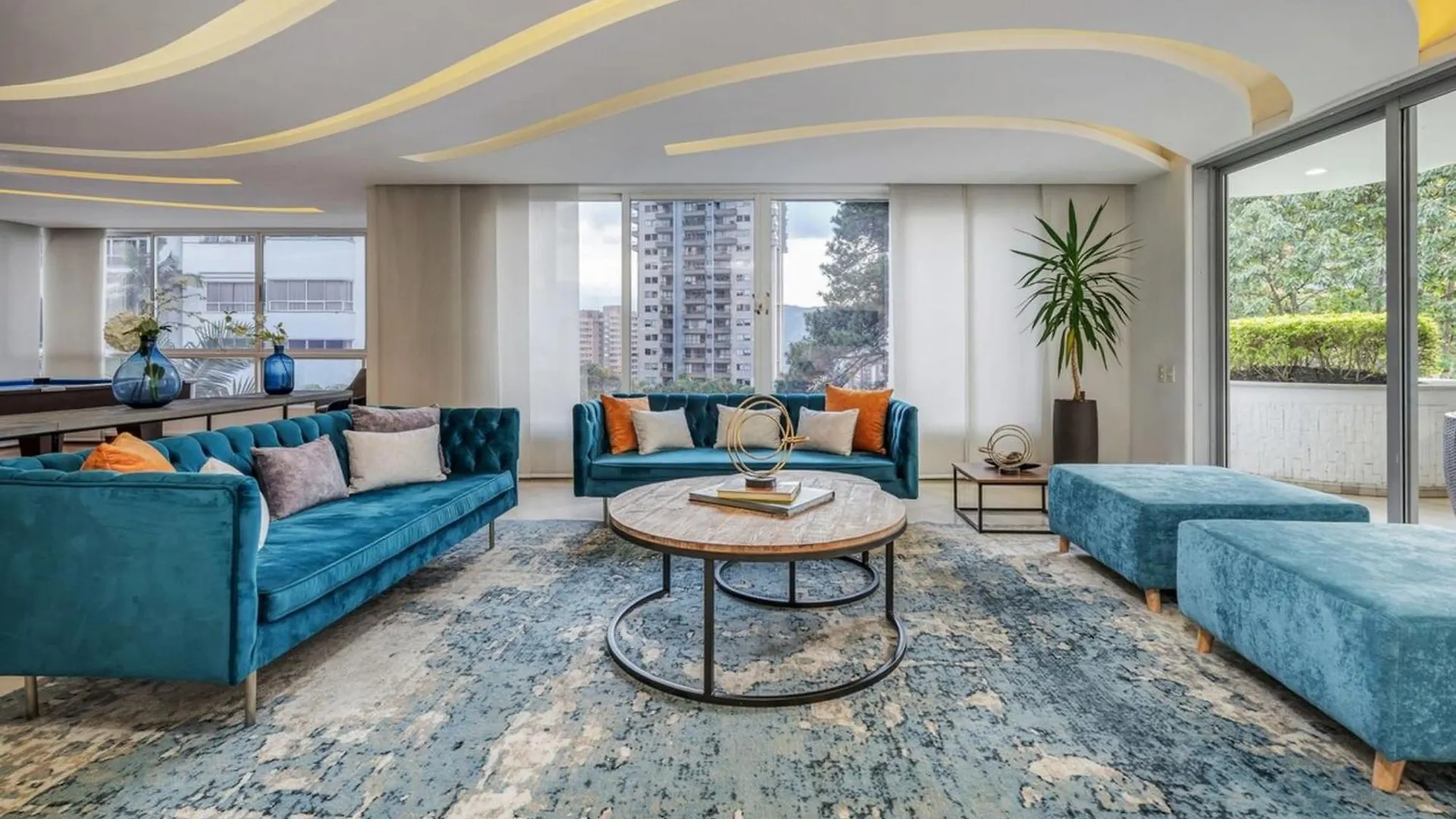 Stunning Luxury Penthouse With Spa And Concierge Medellín Daire
