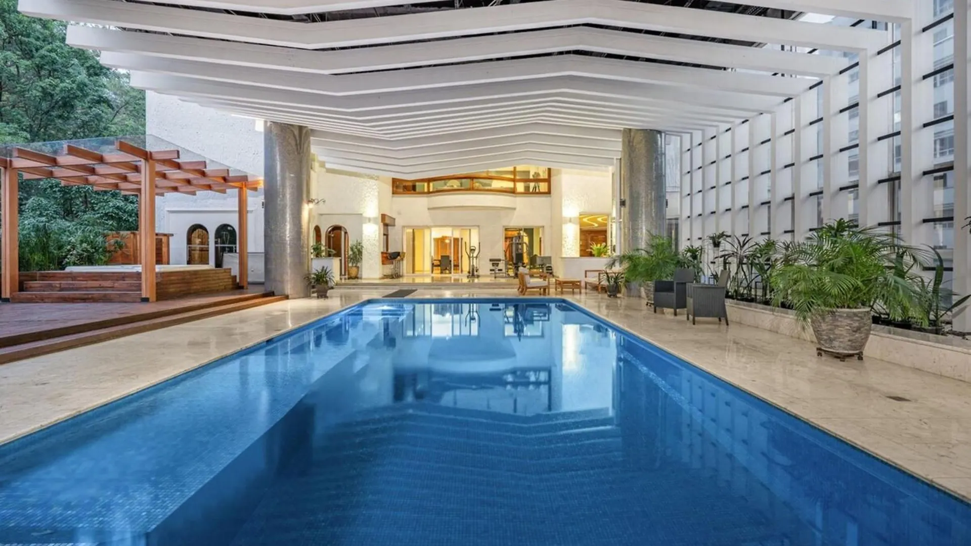 Stunning Luxury Penthouse With Spa And Concierge Medellín