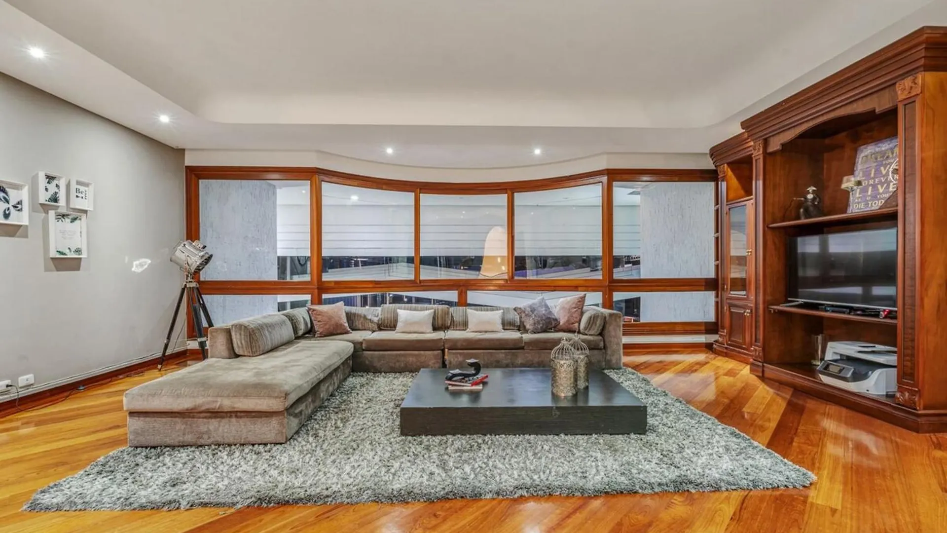 Stunning Luxury Penthouse With Spa And Concierge Medellín 0*,  Kolombiya