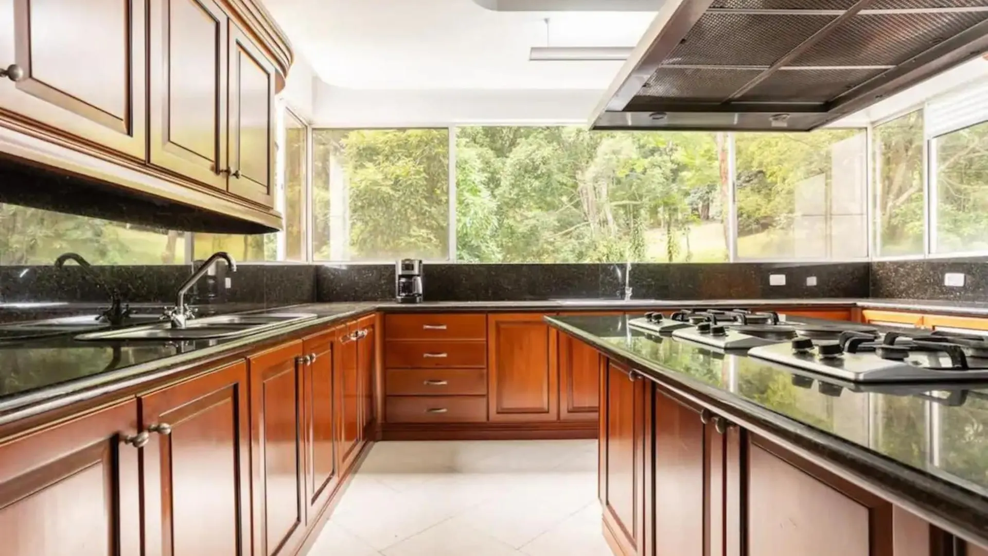 Stunning Luxury Penthouse With Spa And Concierge Medellín